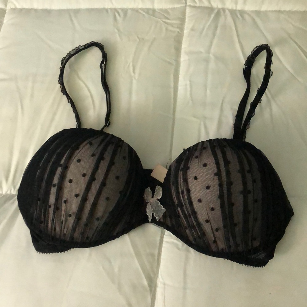 Victoria’s Secret bra